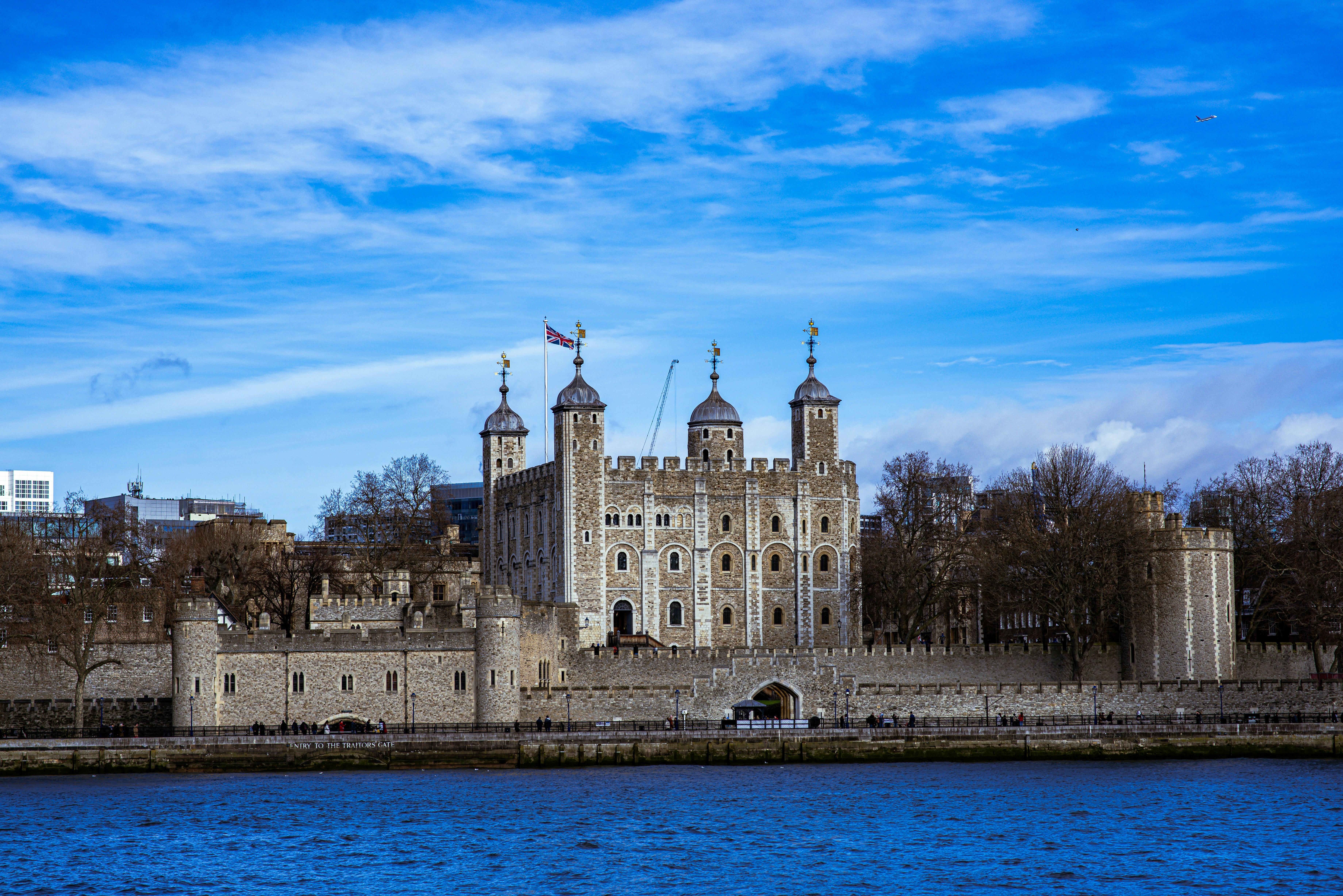 Exploring iconic Landmarks and Hidden Gems